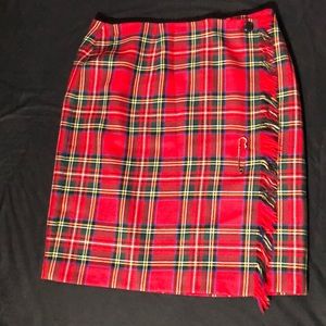 Plaid Wool Wraparound Skirt "Casual Corner"  Sz14